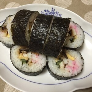 ★鰻・卵・胡瓜・大葉の巻寿司★